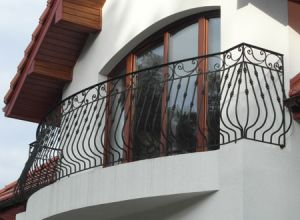 Balustrada balkonowa kuta zewnętrzna