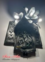 Kinkiet z lilii kutych